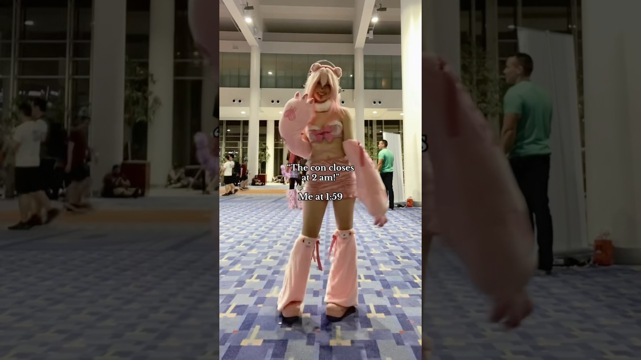 It’s either this or arriving to the con at the crack of dawn #cosplay #cosplayer #otakon #convention