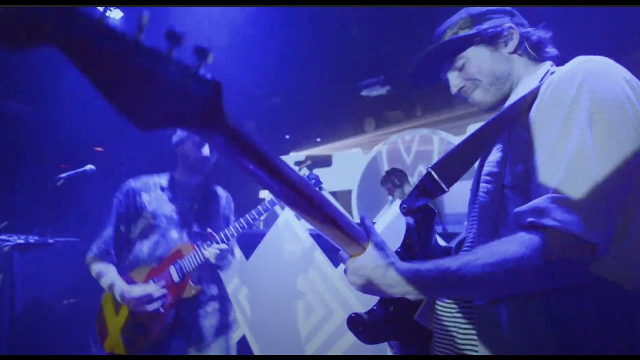Moontricks and Frase- Come As You Are ft. Fawna (Official Video)