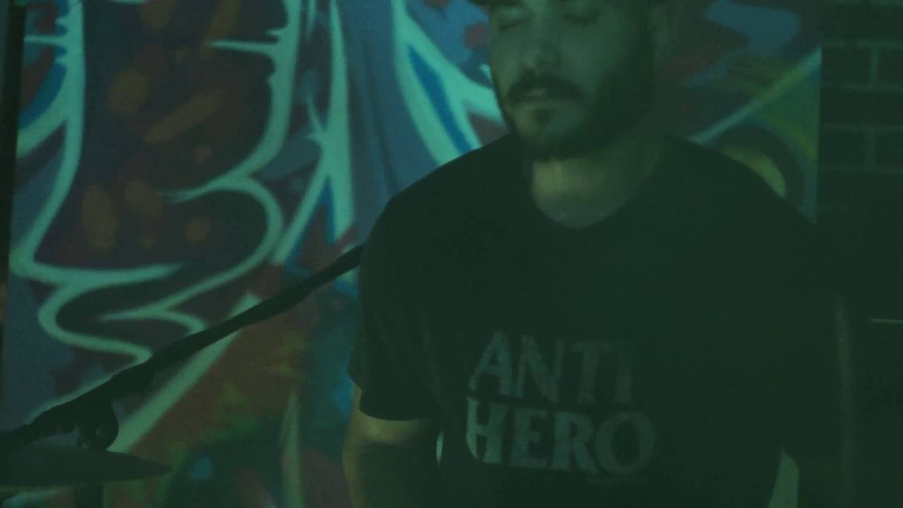 Empty Vessels - PRFBBQLOU - Excerpt