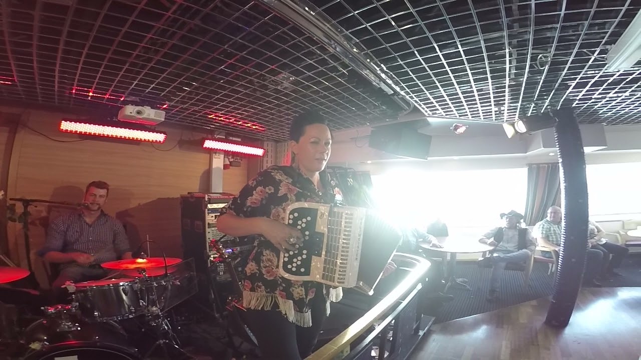 Jenny Salens - Gitarrboggie -Viking Cinderella