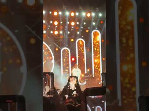 عشت معاك حكايات