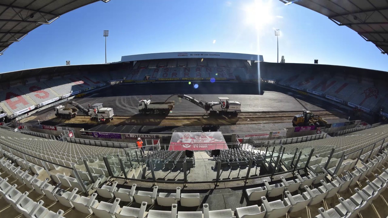 La nouvelle pelouse du Stade Marcel Picot de l'ASNL