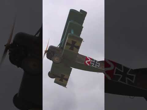 Fokker in Flight - Engine Sound &amp; Beauty