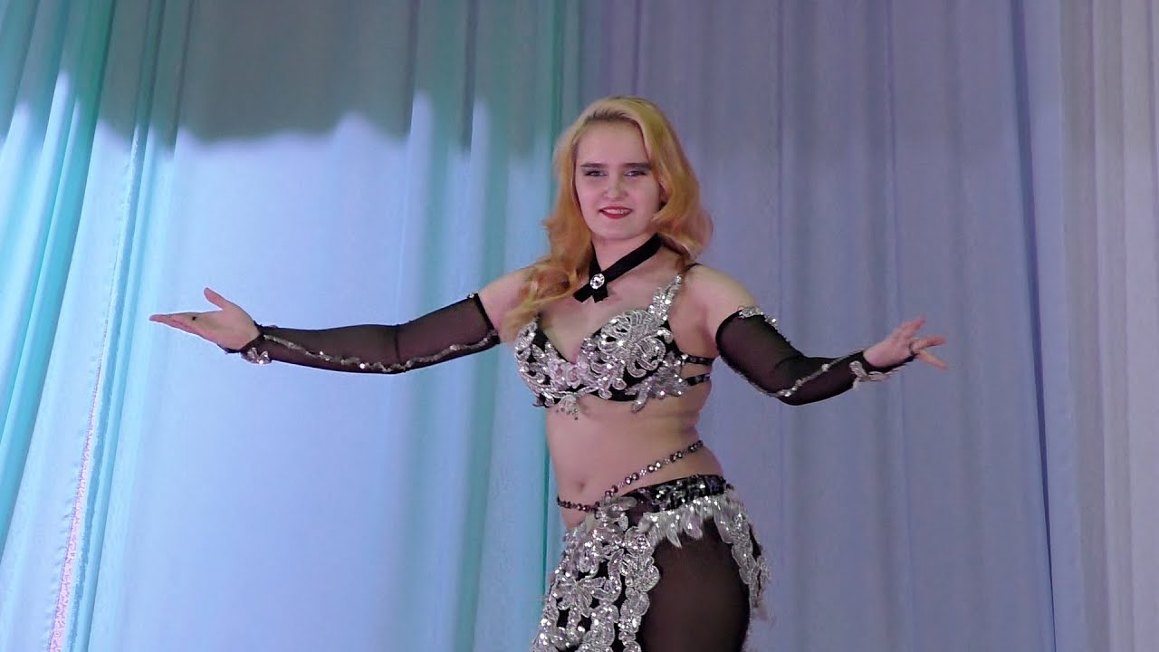 Восточный танец / Выступает Левак Евгения / Концерт ЁLKIN BATTLE 2020. Музыкальный Новокузнецк