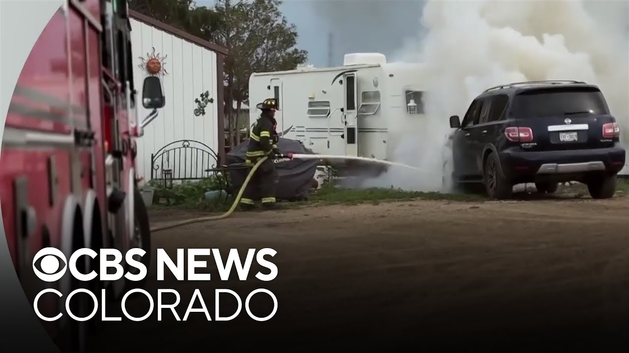 Firefighters put out car fire in Weld County - YouTube