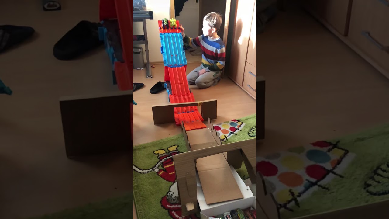 New Monster Truck Leo Hot Wheels Leo, Lean