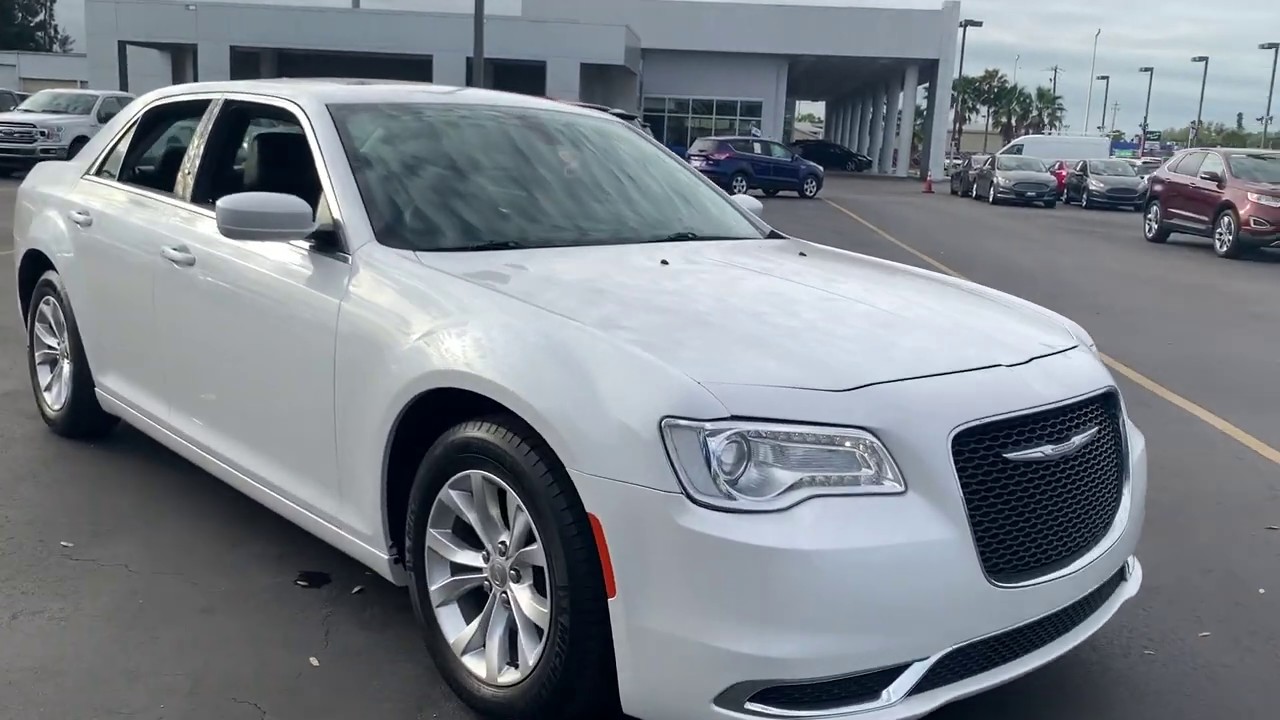 Chrysler 300 Luxury Sedan White YouTube