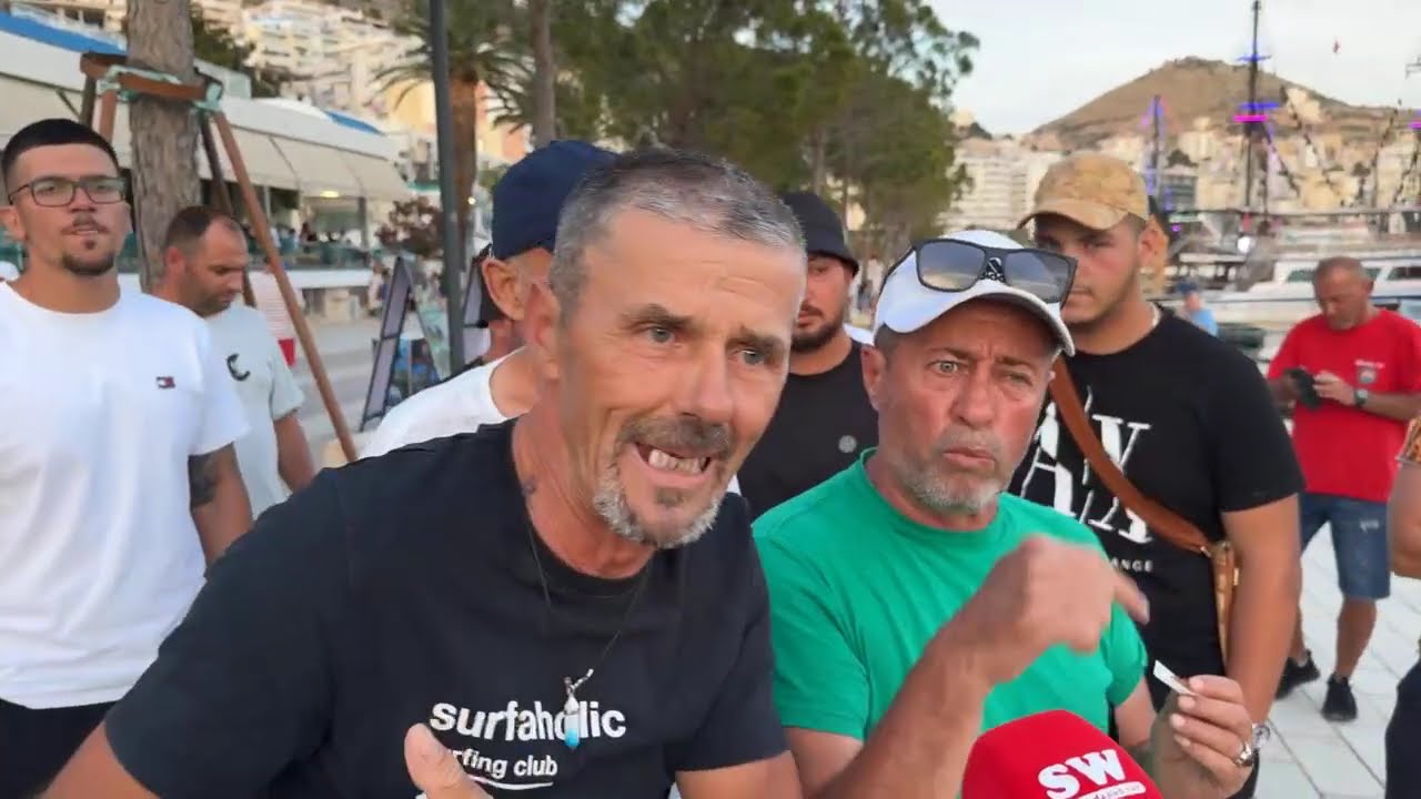 Pronarët e mjeteve ujore në Shëtitoren e Sarandës