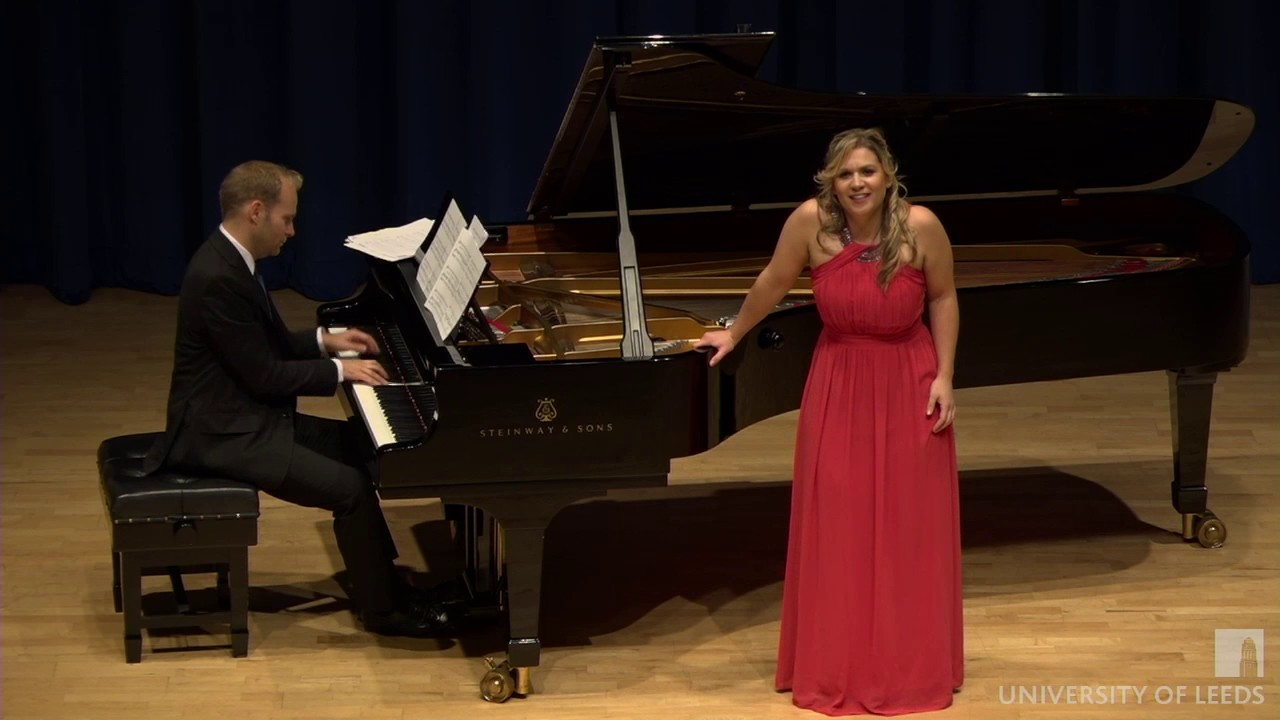 ANNA HUNTLEY - Manning Sherwin - A Nightingale Sang in Berkley Square