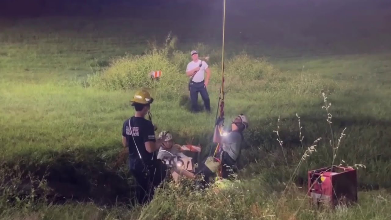 FULL VIDEO: Florida firefighters rescue dog from 14-foot hole - YouTube