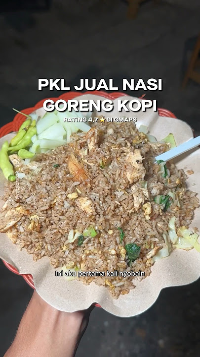 Mas, nasi goreng kopi double shoot yah 😆🤏🏻 #njajantok #kulinersurabaya #nasigorengkopi #shorts