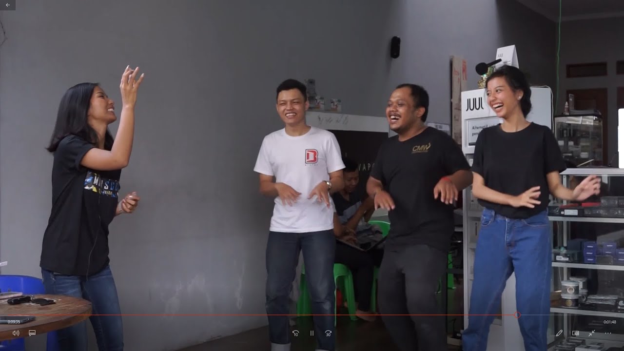 Gerebek Bvapor Jogja - Vaporista dibuat joged ala Monsoon Ejuice! :D