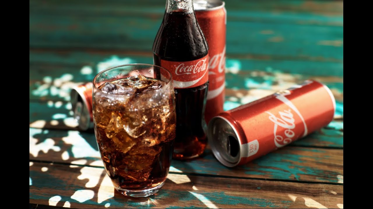 Сколько стоит бутылка Coca-Cola в разных странах мира - YouTube
