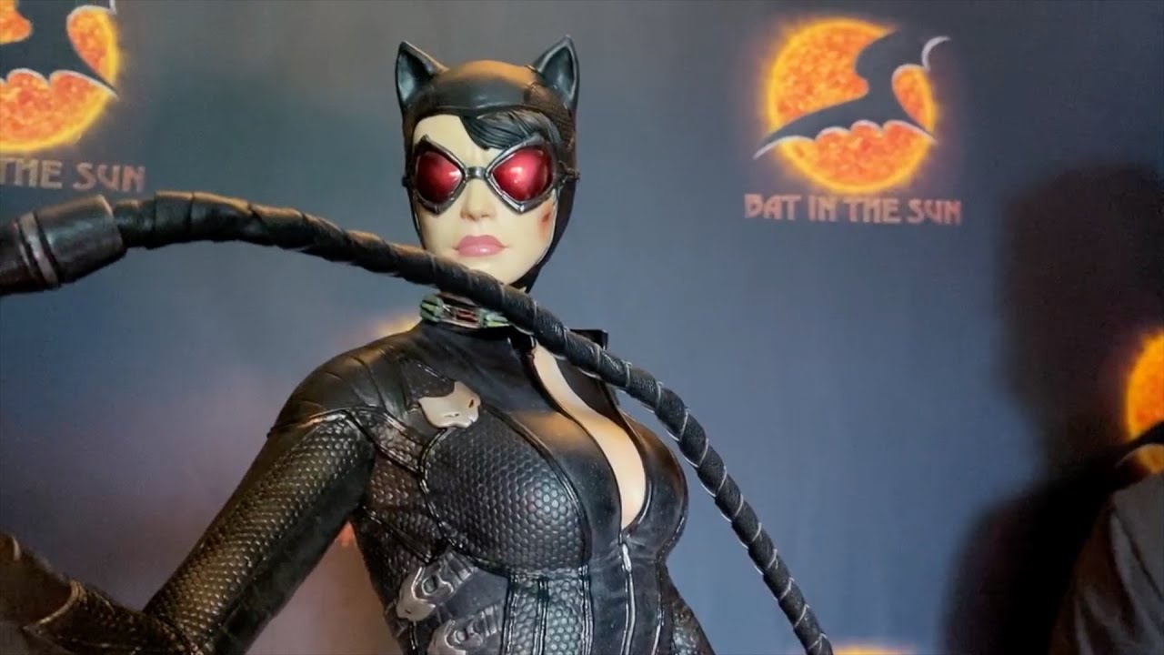 CATWOMAN PRIME 1 UNBOXING, on YouTube