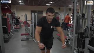 ćwiczenie na bramie na klatkę piersiową / exercise for the chest