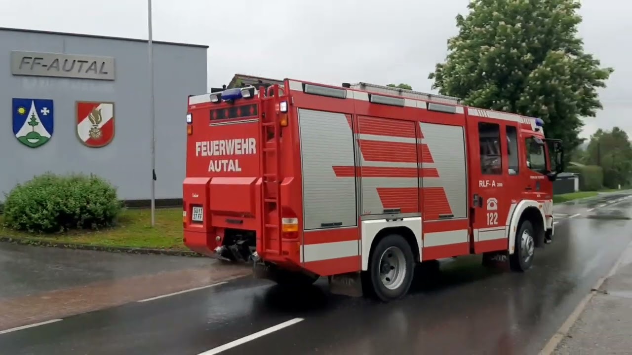 FF Autal Ausrücken zu Verkehrsunfall