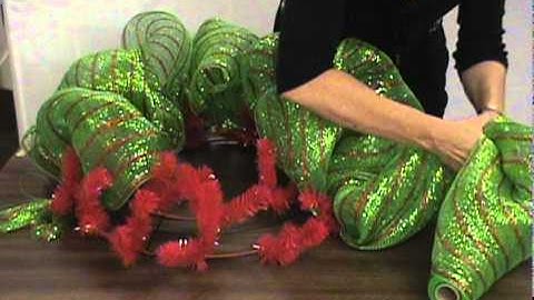 Deco Mesh Wreath Making - Prairie Gardens