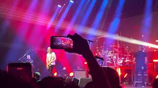 Alter Bridge-BlackBird (short video) 4/28/26