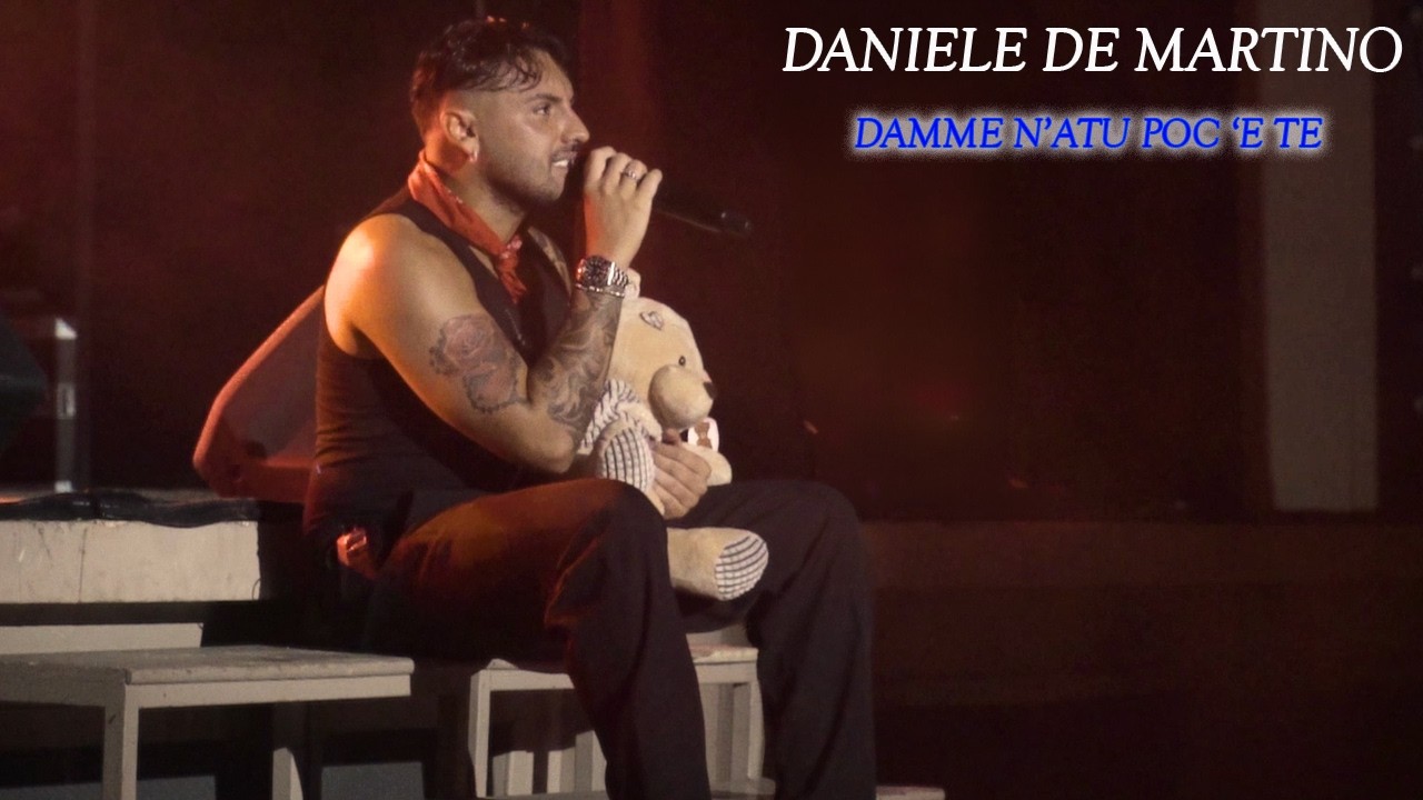 Daniele De Martino - Damme n'atu poc 'e te ( Live Teatro Barone ) Melito