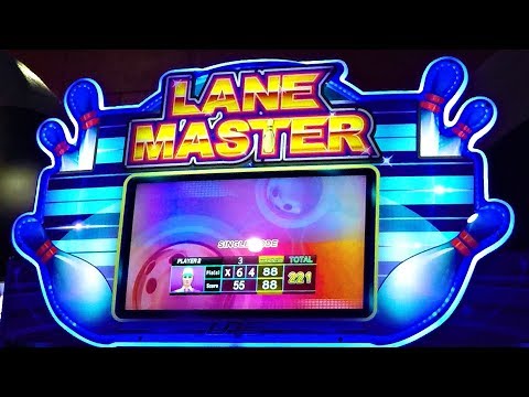 Arcade Game Mini Bowling Challenge - Lane Master!