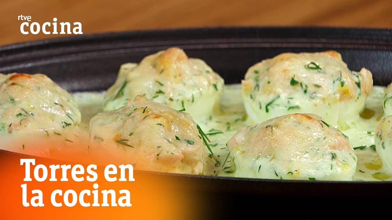 Huevos rellenos con salmón - Torres en la Cocina | RTVE Cocina