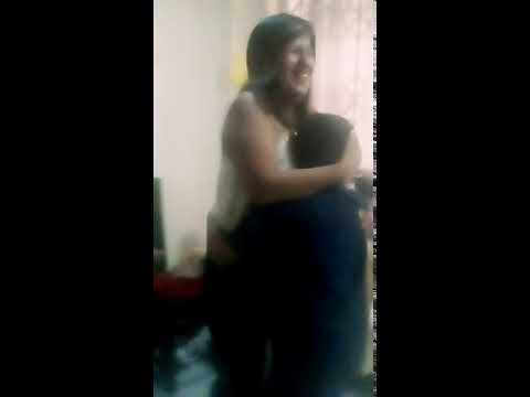 Mi hermano bailando con mi tia - YouTube