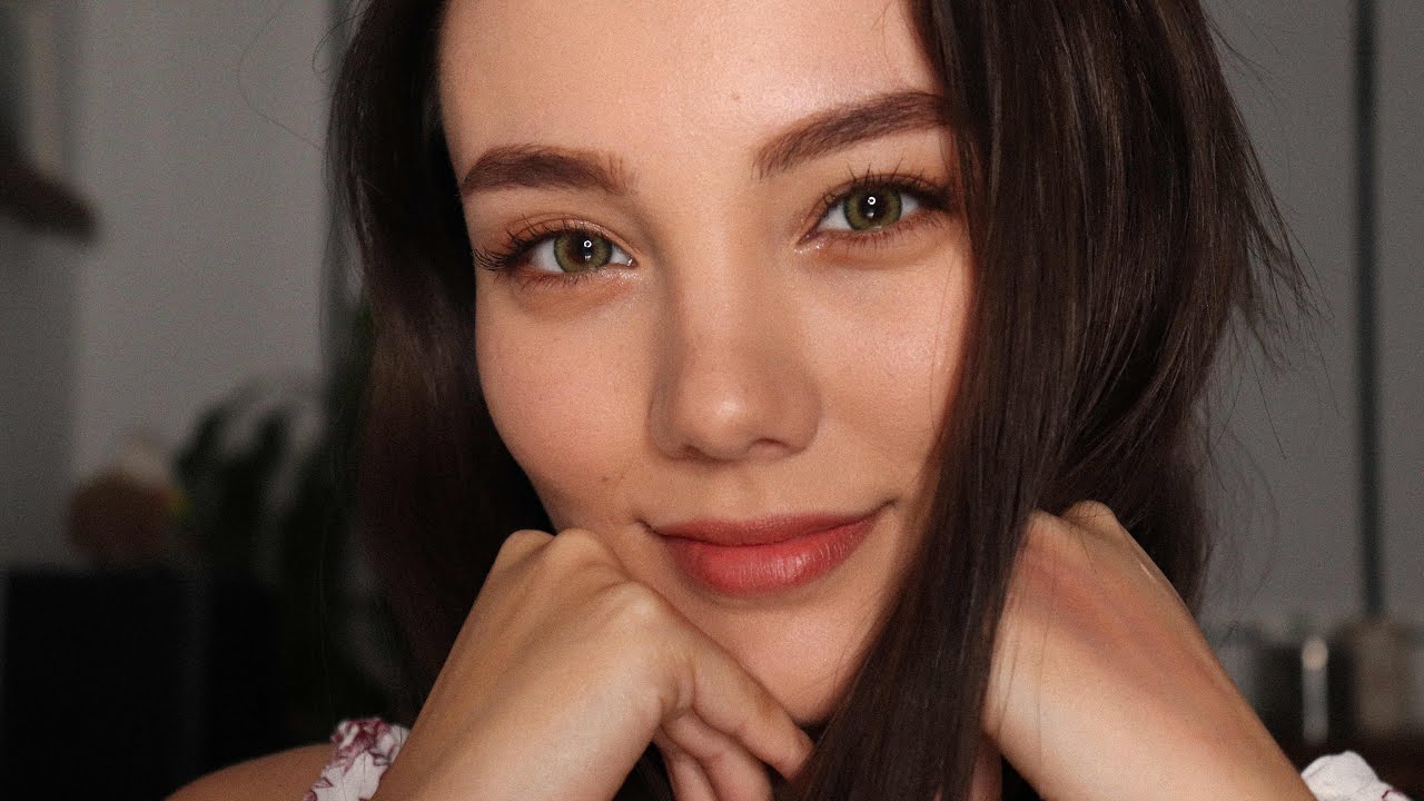 VT x BTS - MAQUILLAJE COREANO! Primeras impresiones | Alejandra Otero