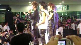 [FANCAM] U-KISS in MANILA - audience participation