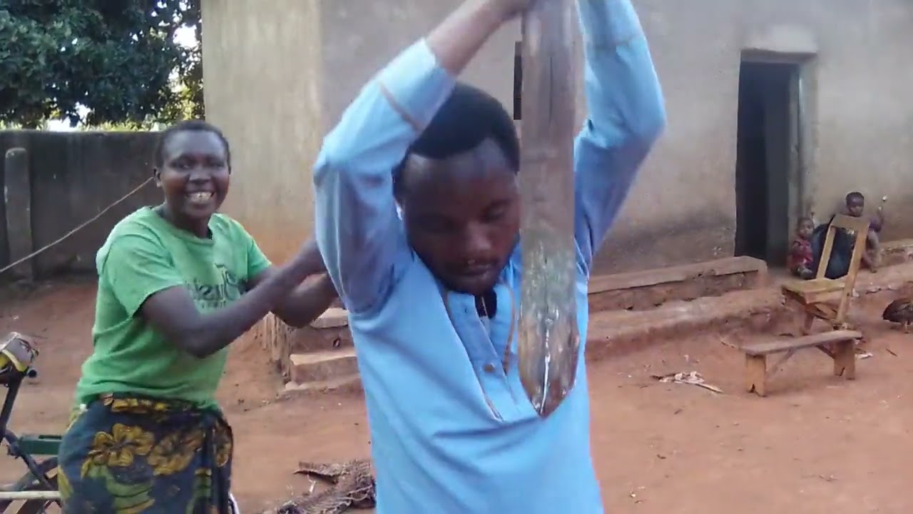 Dutemberane mu cyaro dusure ababyeyi ku ivuko twiyibutse imirimo twakoraga tukiri bato