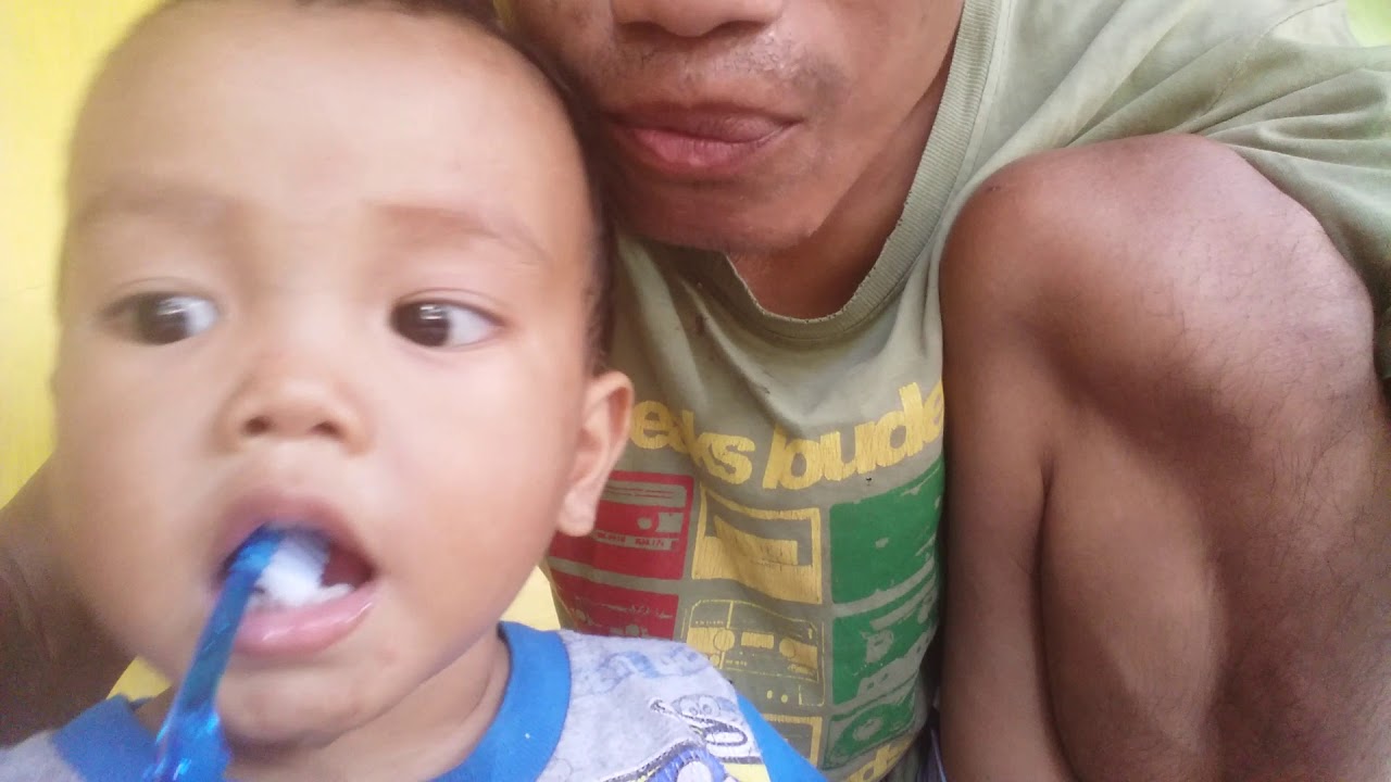 Cara ngajarin anak gosok gigi - YouTube