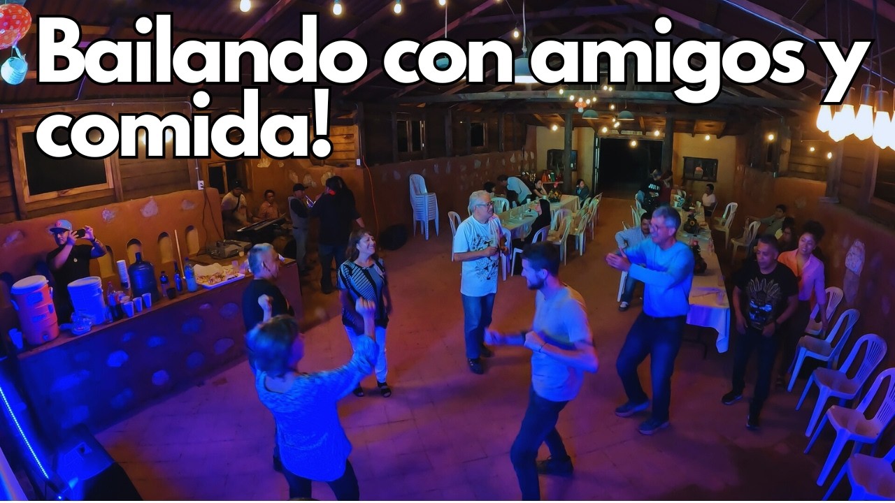 Gringos Bailando en una Fiesta! Miahuatlan de Porfirio Diaz