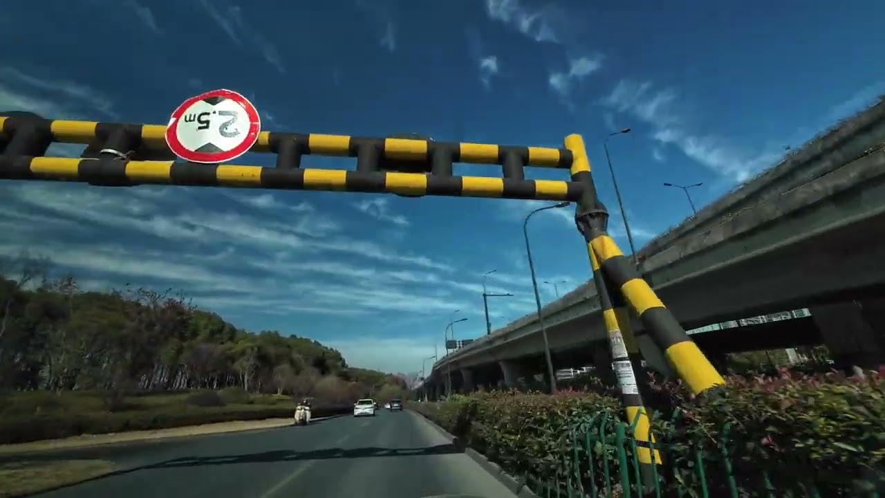 Let's enjoy the scenery of my small town together!