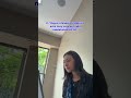 Dejen a Naomi está muy concentrada