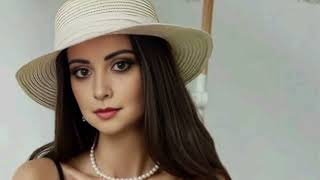 Исполняет Ии,Стихи Татьяна Самаль, Автор Песни Irynaza Vadska888 --От Постоянного Бежим.