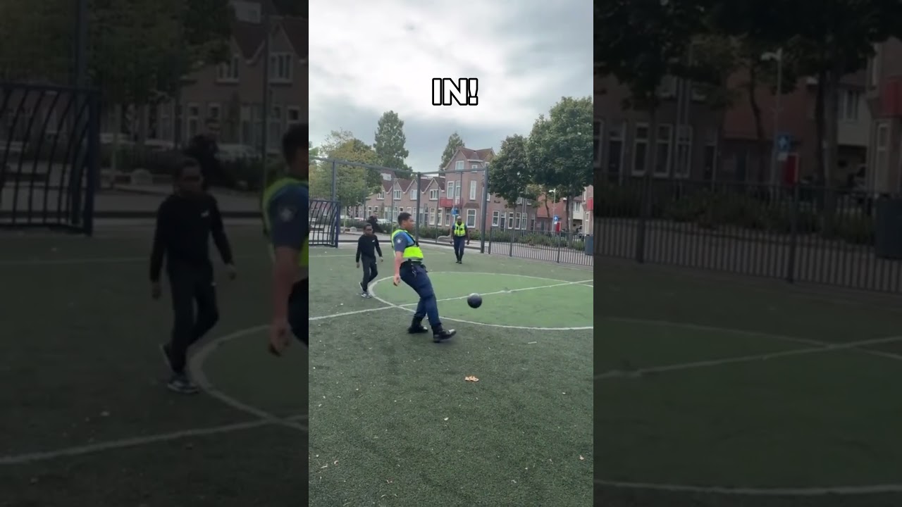 Когда полиция присоединилась к футбольному матчу!🚓⚽