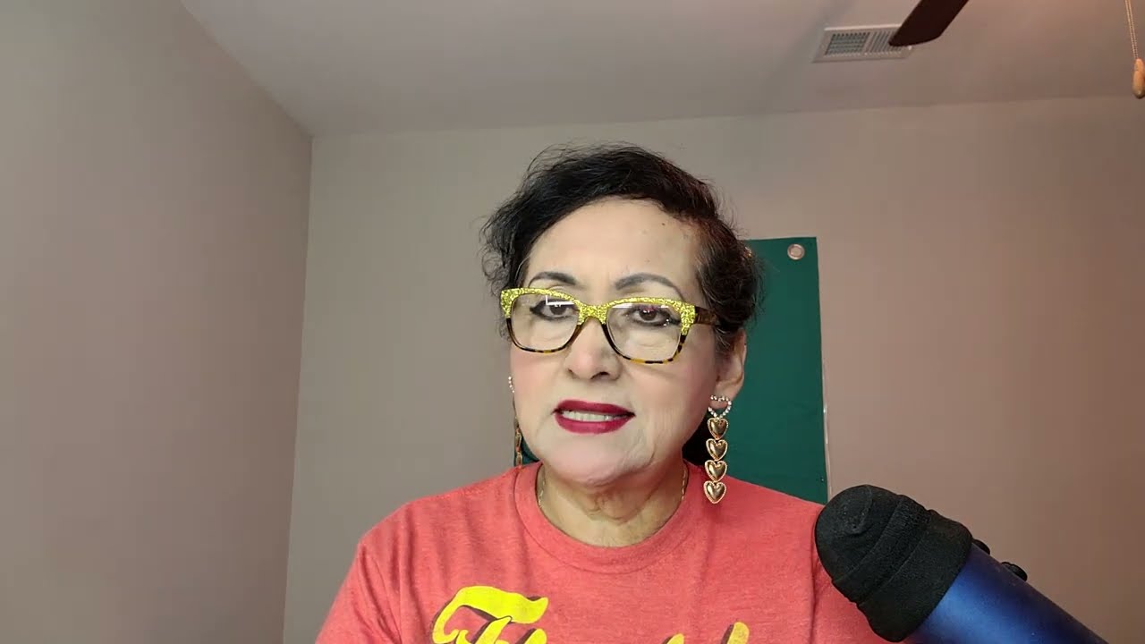 ASMR Un poco de 50 cosas sobre mi!!