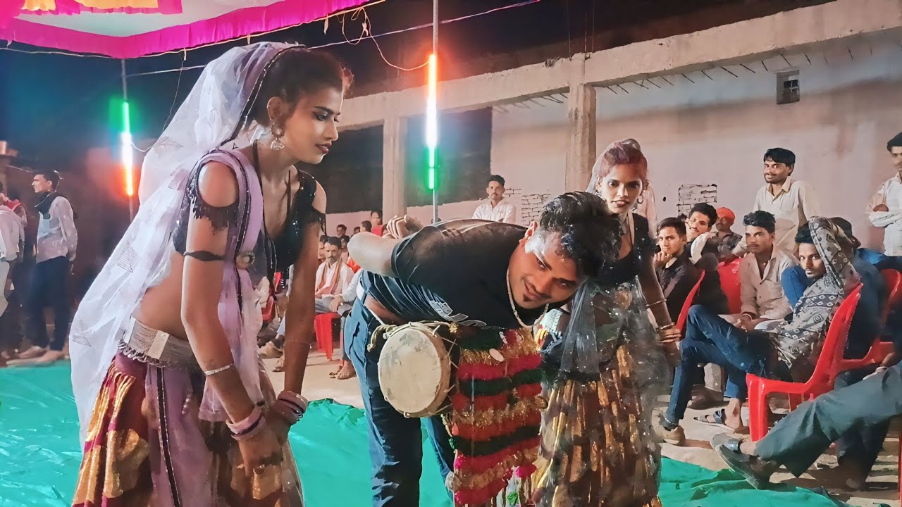 बल्लू यादव की बुंदेली और देसी राई