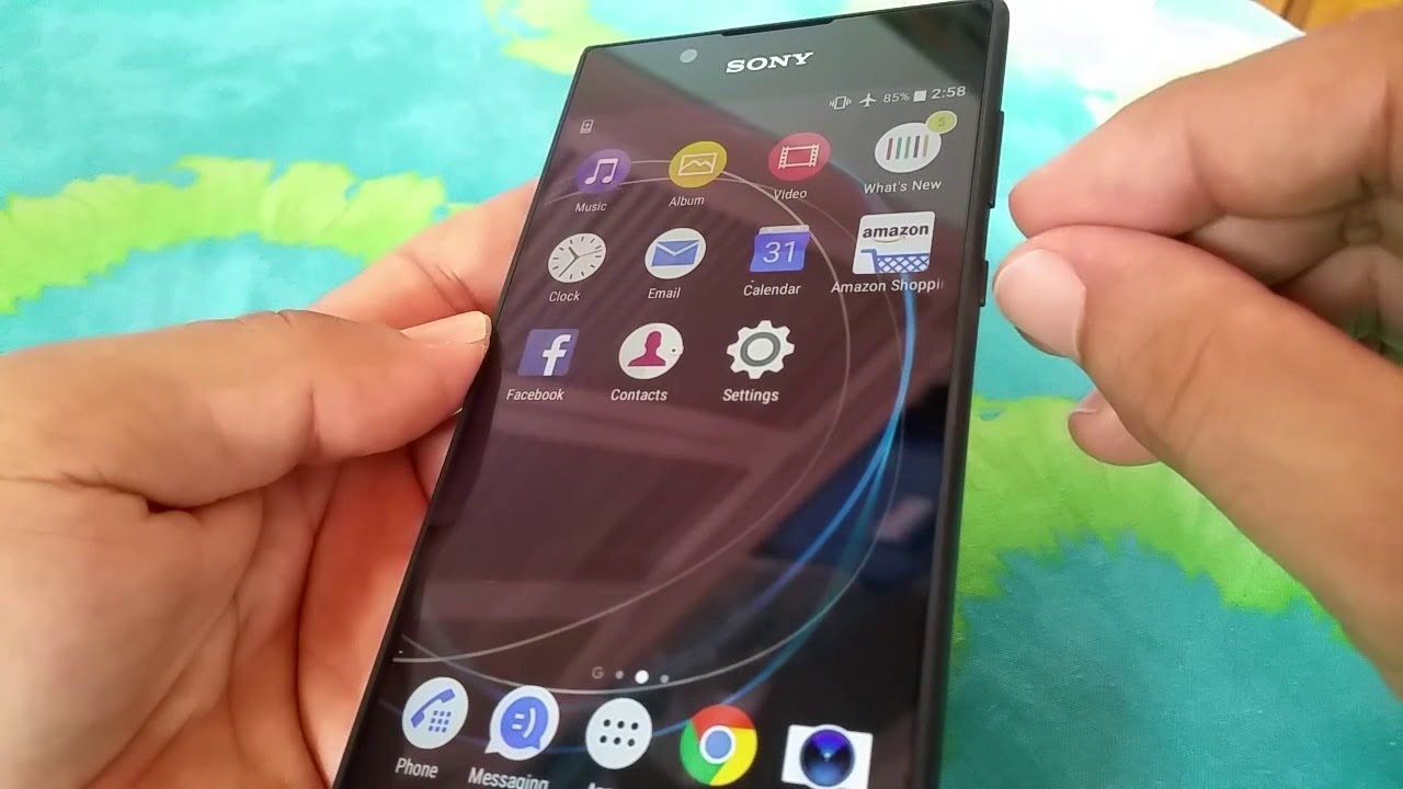 to screenshot with Sony Xperia Phone - YouTube