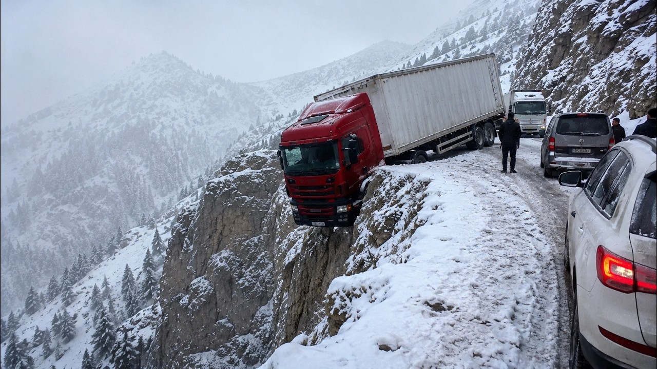 Dangerous Ice Road Fails & Trucking Moments Caught on Camera - YouTube