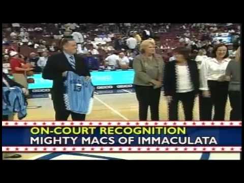 Mighty Macs Honored on Center Court