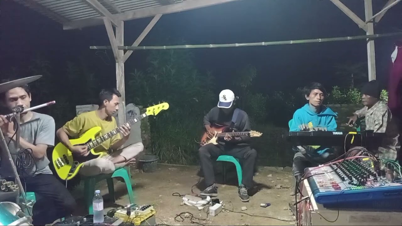 Bunga sedap malam ,cek sound  sesi latihan  dutfull