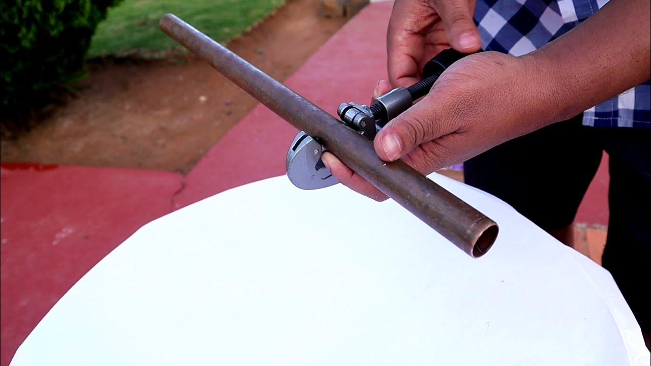 How to cut a copper water pipe for plumbing. YouTube