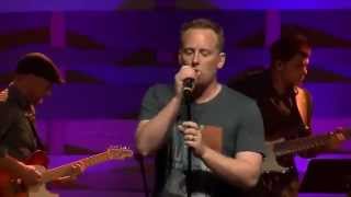 Video voorbeeld van "Sovereign Grace Music - Isaiah 53 legendado"