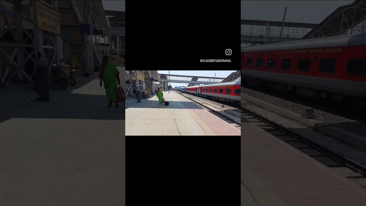 Sachkhand Express Arrival at PARBHANI Junction Railway Station 