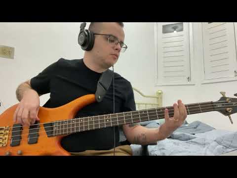 The Bomboras - The Return Of The Death Ray -  Bass cover (4k)