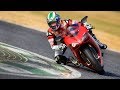 Motorcycle Body Position - How to move on your motorcycle when cornering