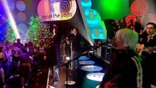 Robbie Williams Advertising Space Live on &#39;Top of The Pops&#39;, 18 Dec 05