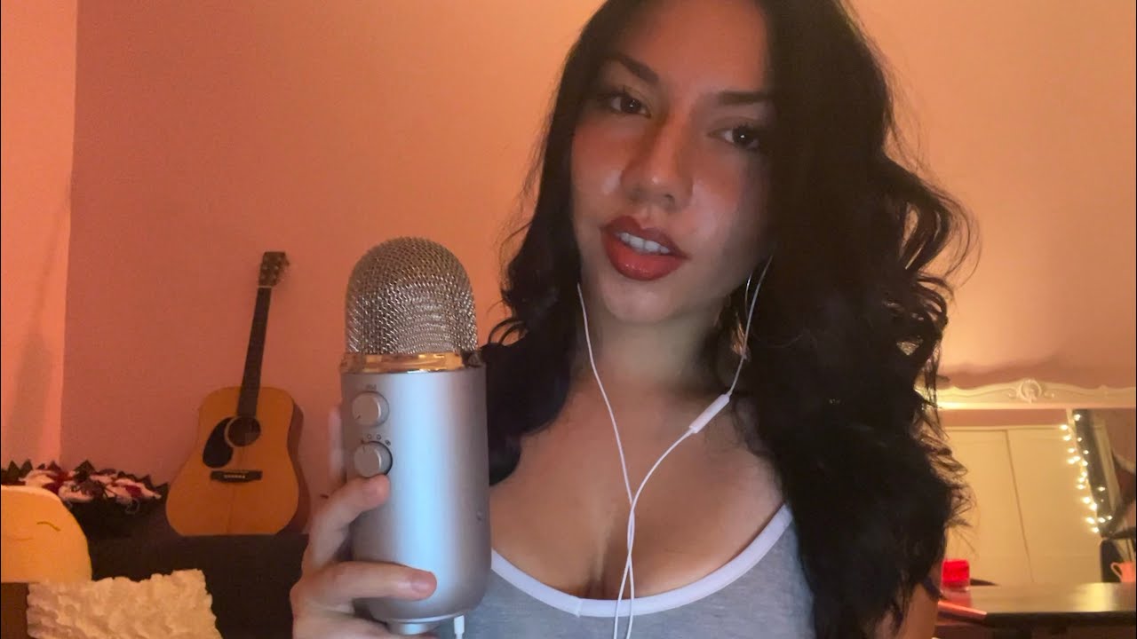 ASMR en español ramble UP CLOSE WHISPERS