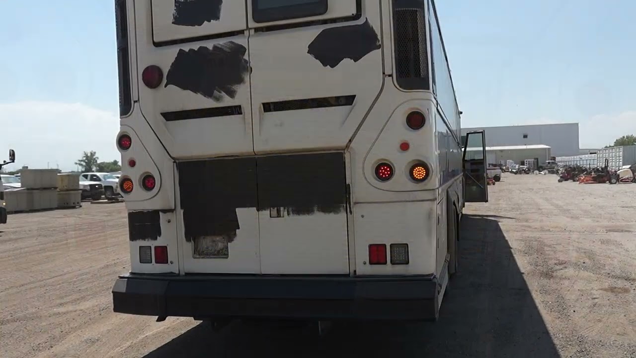 231 - 2013 MCI D4500 RWD 57-Passenger Intercity Transit Bus