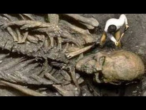 Video: Photos Of The Remains Of Giants. Photoshop Or Real Evidence? - Alternative View